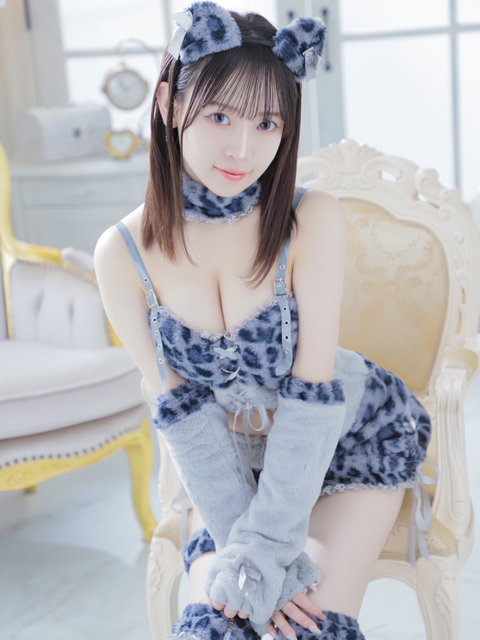 �{������